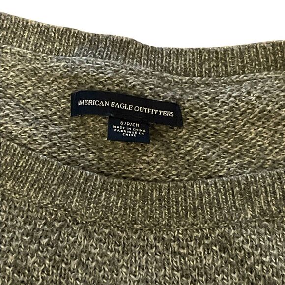 American Eagle Women's Blue Ombre Sweater - Picture 3 of 3